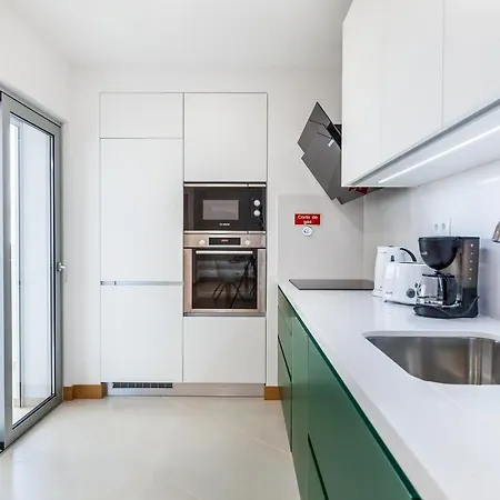 B60 - Galvao Apartment C In Lagos Apartman