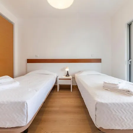 B60 - Galvao Apartment C In Lagos * Lagos